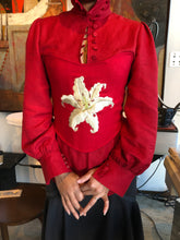 画像をギャラリービューアに読み込む, Lily Corset